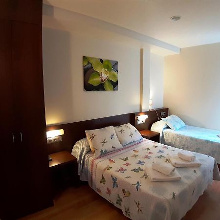 Hostal Nirvana Понферада Екстериор снимка