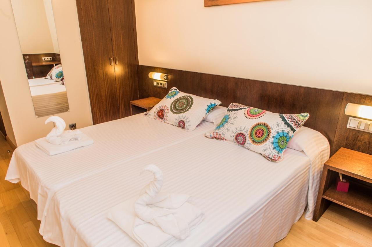 Hostal Nirvana Понферада Екстериор снимка