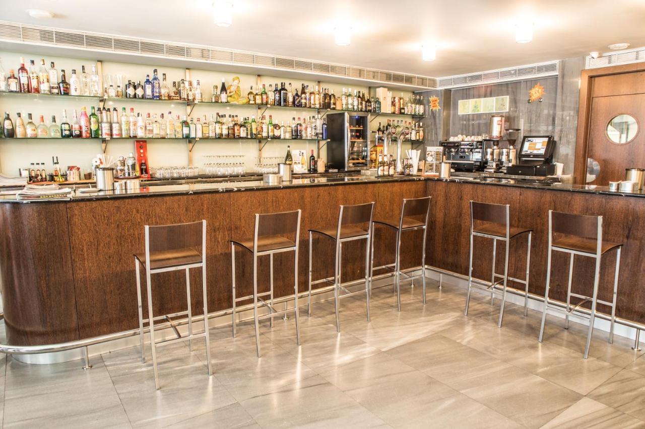 Hostal Nirvana Понферада Екстериор снимка